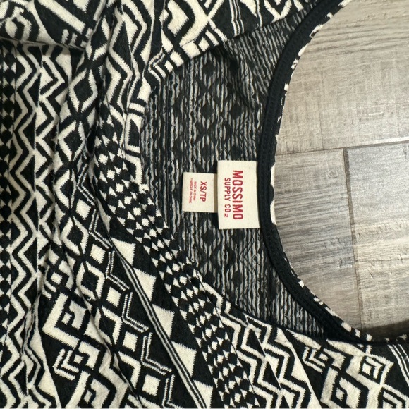 Tribal Print Dress - Picture 2 of 4